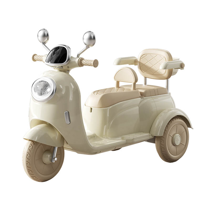 Paseo en motocicleta para niños en coche para niños